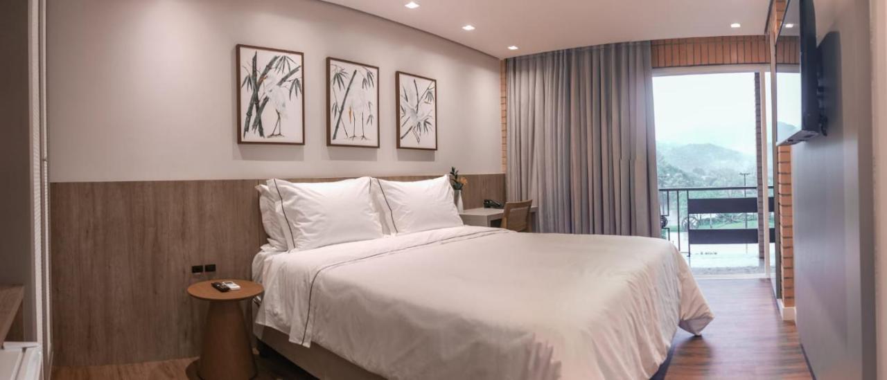 Village Du Lac Hotel Помероди Экстерьер фото