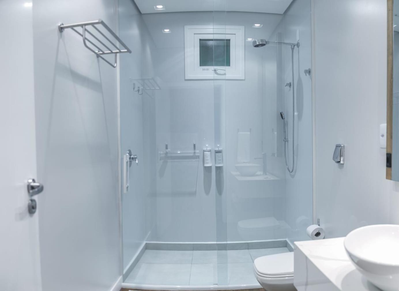 Village Du Lac Hotel Помероди Экстерьер фото